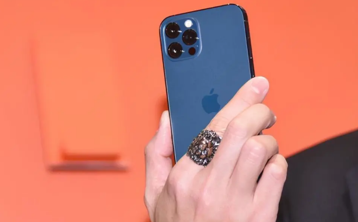 本溪苹果手机维修分享iPhone12系列重启方法教程 